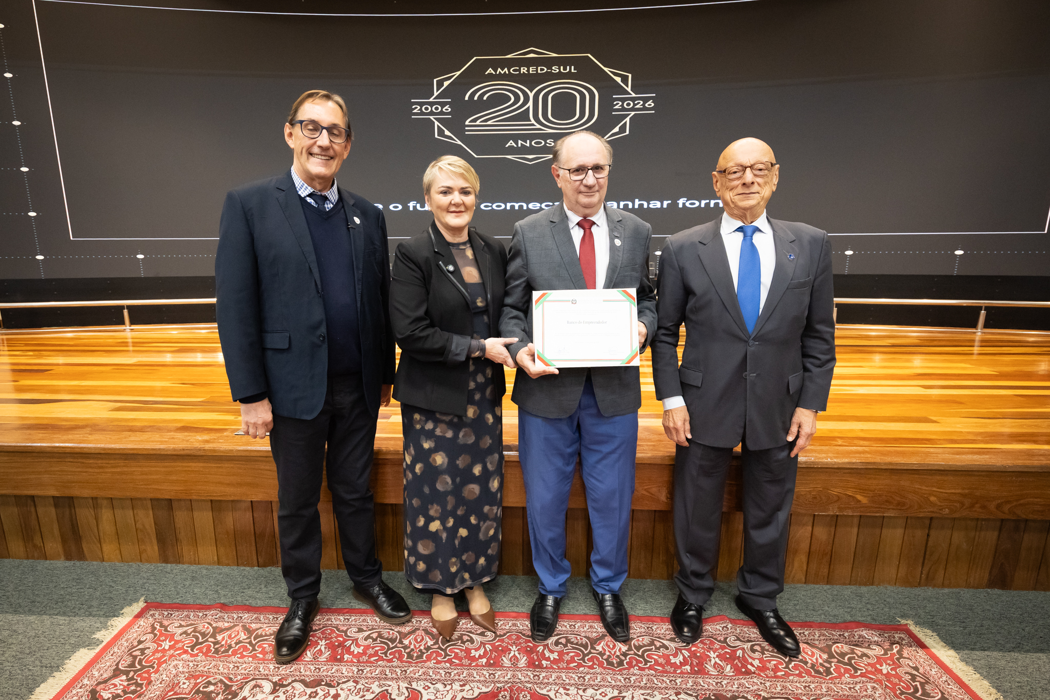 Amcred-Sul é homenageada pela Assembleia Legislativa de Santa Catarina